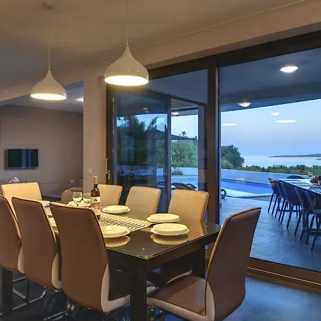 Villa Sunrise *