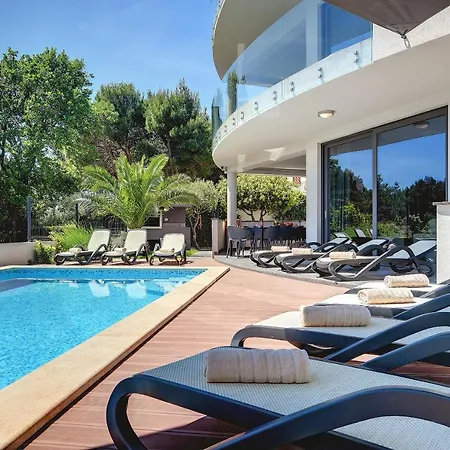 Sunrise Villa